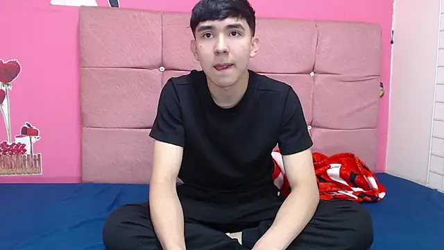 massimoferrera303av online show from 02/16/26, 06:26