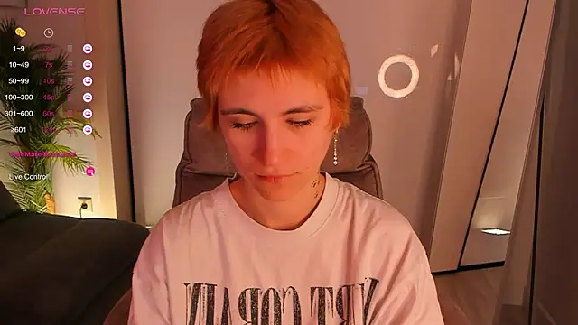 AutumnWhisper online show from 02/12/26, 08:59