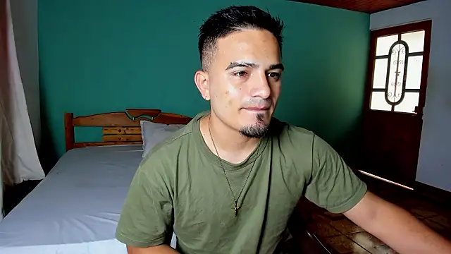 diegocr   online show from 02/02/26, 02:27