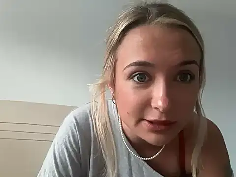 Snapshot of kelseyblu chatting on 04/02/26, 10:29 kelseyblu online show from 04/02/26, 10:29