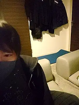 Snapshot of nagi000_go chatting on 04/15/26, 04:58 nagi000 go online show from 04/15/26, 04:58