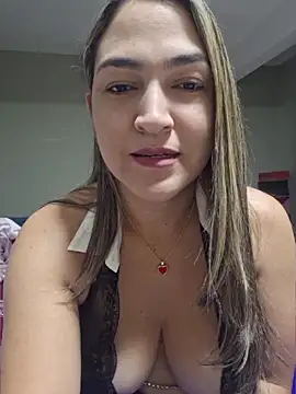 Snapshot of Grecia00x chatting on 04/24/26, 02:25 Grecia00x online show from 04/24/26, 02:25