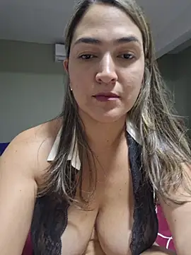 Snapshot of Grecia00x chatting on 04/25/26, 01:52 Grecia00x online show from 04/25/26, 01:52