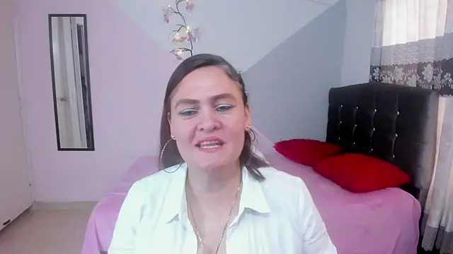 Hi  kitty  online show from 02/10/26, 03:05