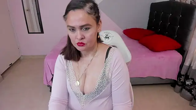 Hi  kitty  online show from 02/12/26, 03:18