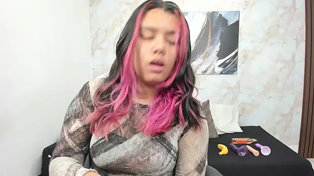 Lilith traviis online show from 03/06/26, 08:38