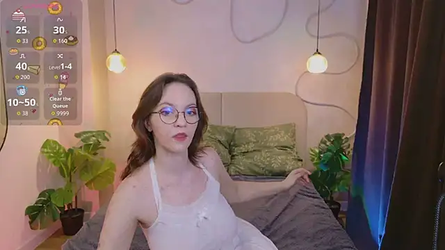 Crystal lovley online show from 03/05/26, 11:01