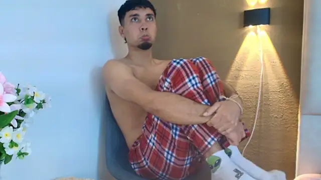 Noah Smith01 online show from 04/10/26, 07:07