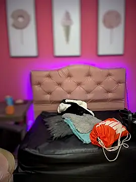 Karolaiin LS online show from 03/08/26, 01:26