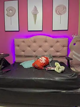 Karolaiin LS online show from 03/10/26, 07:41