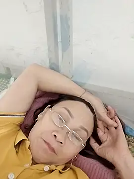 Snapshot of miko_nyan2006 chatting on 06/10/26, 03:11 miko nyan2006 online show from 06/10/26, 03:11