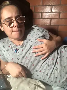 cristalprincess  online show from 02/04/26, 05:24