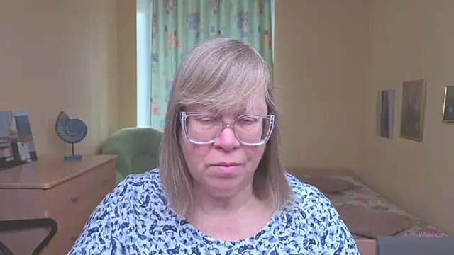 Emma Eclipsee online show from 02/16/26, 07:26