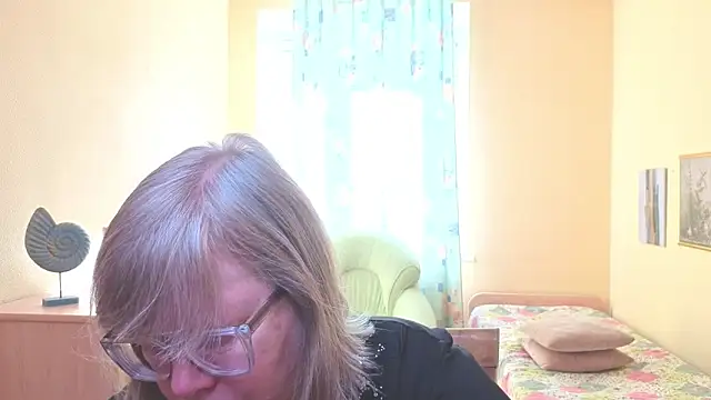 Emma Eclipsee online show from 03/08/26, 10:52