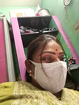 Tamil Hot Nisha online show from 04/15/26, 02:02