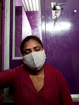 Snapshot of Tamil_Hot_Nisha chatting on 05/05/26, 05:21 Tamil Hot Nisha online show from 05/05/26, 05:21