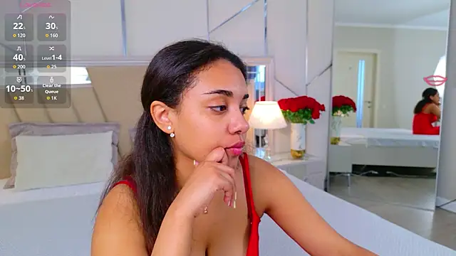 Luna Cortier online show from 06/19/26, 05:23