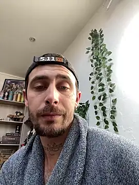 Snapshot of Piratee666 chatting on 03/03/26, 12:22 Piratee666 online show from 03/03/26, 12:22