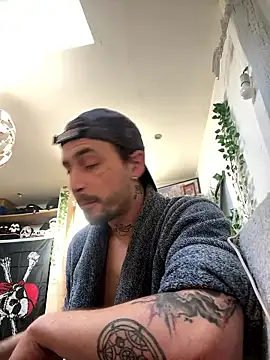 Snapshot of Piratee666 chatting on 03/09/26, 07:56 Piratee666 online show from 03/09/26, 07:56