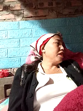 lena-cute online show from 02/13/26, 11:12