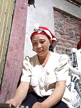 lena-cute online show from 04/20/26, 11:13