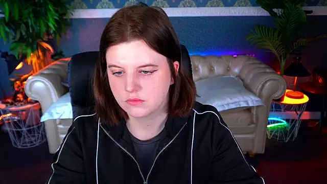 KristiFoxy online show from 04/12/26, 05:12