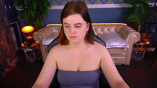Snapshot of KristiFoxy chatting on 05/28/26, 12:35 KristiFoxy online show from 05/28/26, 12:35