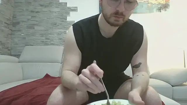 ItalianAlex online show from 02/11/26, 07:52