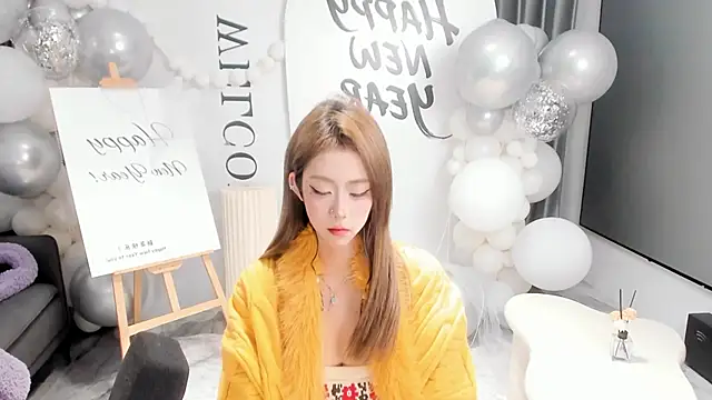 hotgirl0111 online show from 02/14/26, 11:51