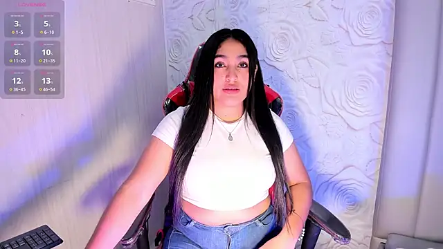 Lya dubois  online show from 03/12/26, 03:18