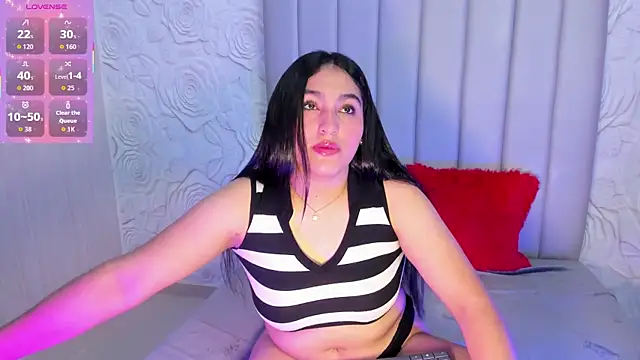 Lya dubois  online show from 04/24/26, 08:44