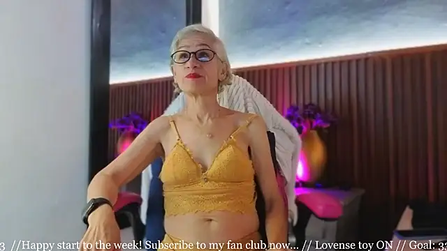 miss monserrate01 online show from 02/20/26, 01:11