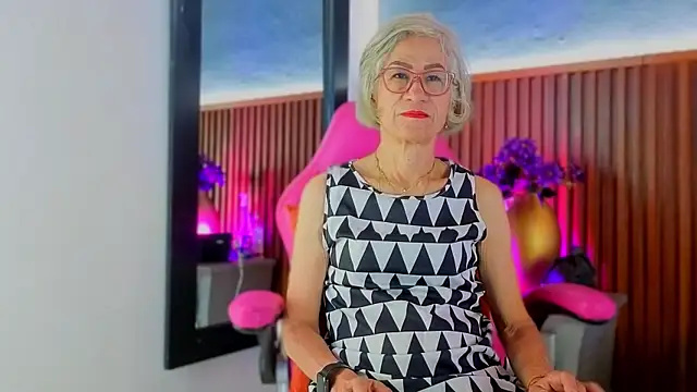 miss monserrate01 online show from 04/11/26, 01:59