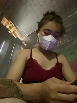 yuii-717 online show from 04/05/26, 10:23