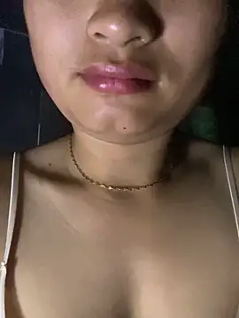 yuii-717 online show from 04/22/26, 11:17