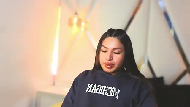 MeelFox online show from 03/31/26, 12:49