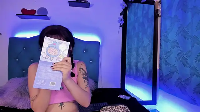 Gemma honey online show from 03/17/26, 01:47