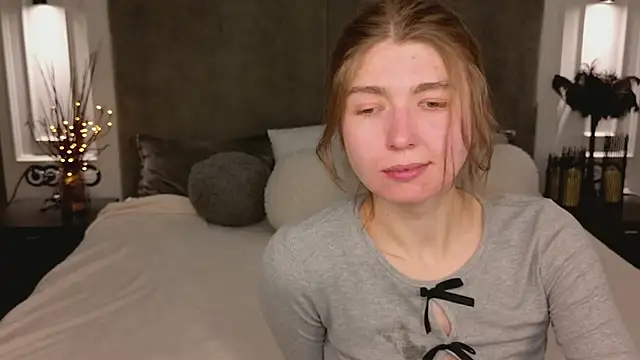 Bubble Chloe online show from 04/22/26, 02:18