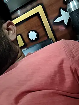 MrCurioX online show from 04/09/26, 03:06