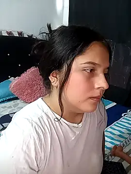 Salome Vivas online show from 04/19/26, 02:49