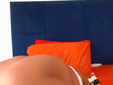 babyotria12 online show from 02/05/26, 07:57