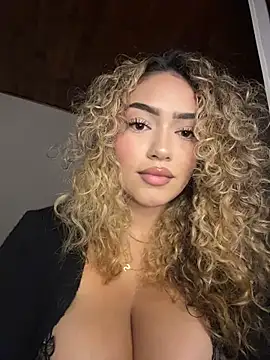 Maddy Beluci online show from 03/07/26, 03:25