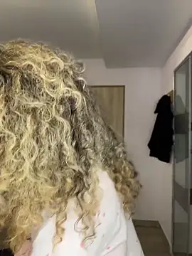 Maddy Beluci online show from 04/11/26, 12:15
