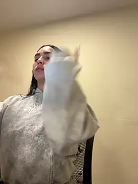 Sara Fernandez  online show from 03/31/26, 02:06