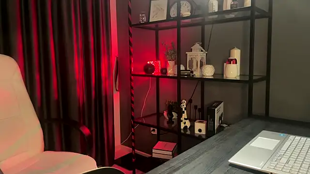 Snapshot of Adam_ice chatting on 02/27/26, 04:18 Adam ice online show from 02/27/26, 04:18