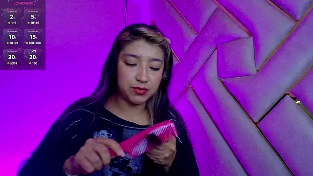 Dahiana Dmour  online show from 02/20/26, 01:33