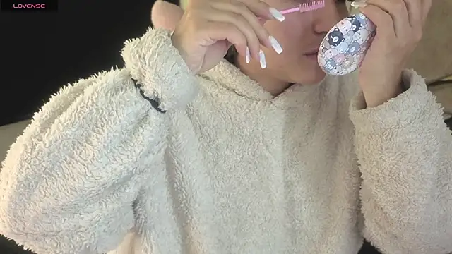 Dahiana Dmour  online show from 03/21/26, 12:10