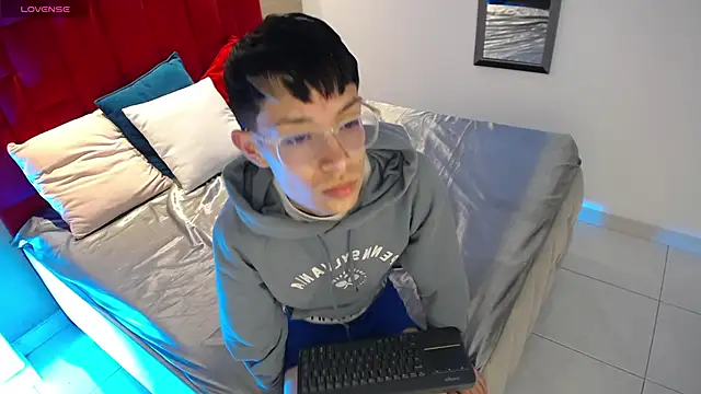 Skinny Office online show from 03/09/26, 09:19