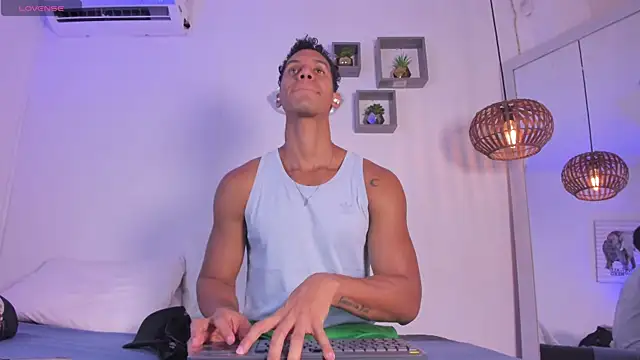 Royland Vega online show from 03/03/26, 11:38