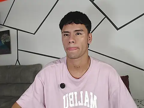 cooper shiro online show from 04/18/26, 06:34